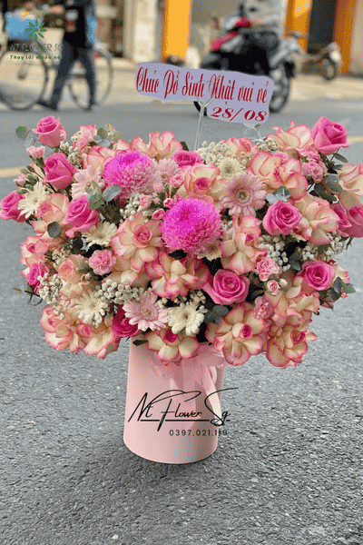 Ý Nghĩa Của Việc Tặng Hoa Ngày Phụ Nữ Việt Nam